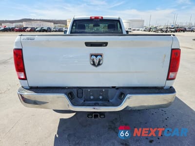 Zdjęcie 6 z 12 samochodu: 2018 RAM 1500 ST VIN:3C6JR6DG7JG230031 - miniatura