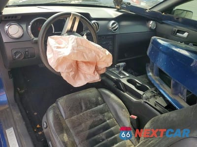 Zdjęcie 8 z 11 samochodu: 2008 FORD MUSTANG GT VIN:1ZVHT85H885141465 - miniatura