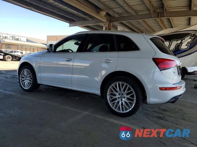 Drugie zdjęcie samochodu z przodu: 2017 AUDI Q5 PREMIUM PLUS VIN:WA1M2AFP9HA037909 - miniatura