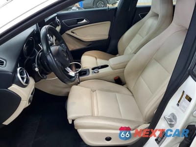 Zdjęcie 7 z 11 samochodu: 2016 MERCEDES-BENZ CLA 250 VIN:WDDSJ4EB4GN377697 - miniatura