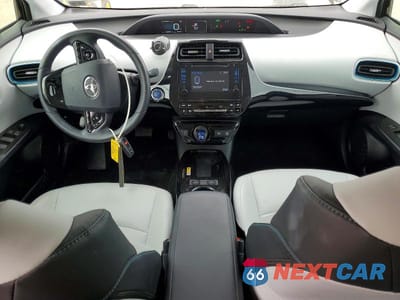 Zdjęcie 8 z 11 samochodu: 2019 TOYOTA PRIUS XLE VIN:JTDKARFU9K3089735 - miniatura
