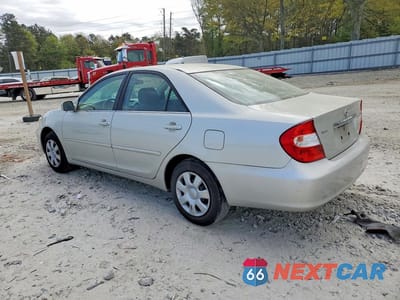 Drugie zdjęcie samochodu z przodu: 2002 TOYOTA CAMRY LE VIN:4T1BE32K12U022025 - miniatura