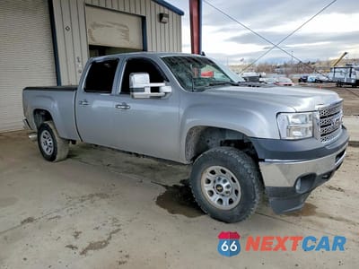 Czwarte zdjęcie samochodu z boku: 2012 GMC SIERRA K3500 SLE VIN:1GT423C82CF135870 - miniatura