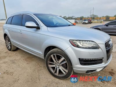 Czwarte zdjęcie samochodu z boku: 2013 AUDI Q7 PREMIUM PLUS VIN:WA1LGAFE2DD002794 - miniatura