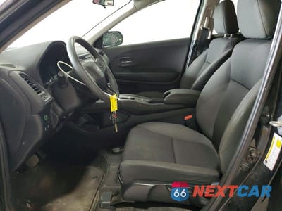 Zdjęcie 7 z 12 samochodu: 2019 HONDA HR-V LX VIN:3CZRU6H33KG727090 - miniatura