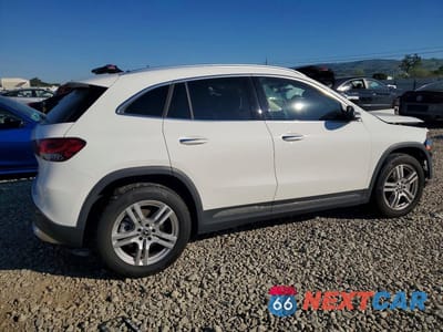 Trzecie zdjęcie samochodu z tyłu: 2022 MERCEDES-BENZ GLA 250 VIN:W1N4N4GB1NJ347560 - miniatura