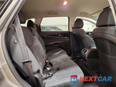 Zdjęcie 11 z 13 samochodu: 2019 KIA SORENTO LX VIN:5XYPGDA39KG463374 - miniatura