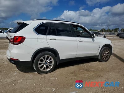 Trzecie zdjęcie samochodu z tyłu: 2016 BMW X5 SDRIVE35I VIN:5UXKR2C53G0R69141 - miniatura