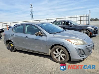 Czwarte zdjęcie samochodu z boku: 2011 MAZDA 3 I VIN:JM1BL1VGXB1491685 - miniatura