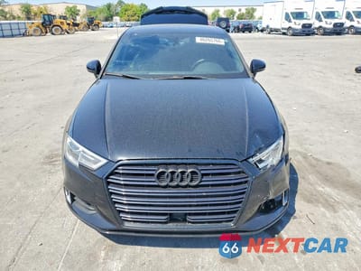 Piąte zdjęcie samochodu w środku: 2017 AUDI A3 PREMIUM VIN:WAUAUGFF6H1029003 - miniatura