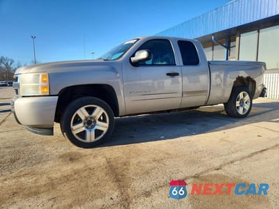 2007 CHEVROLET SILVERADO C1500 1GCEC19C27Z536471 - główne zdjęcie licytacji z USA - miniatura