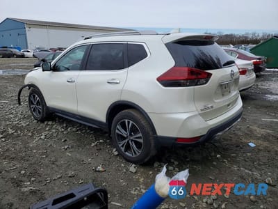 Drugie zdjęcie samochodu z przodu: 2019 NISSAN ROGUE SV VIN:5N1AT2MV8KC830736 - miniatura