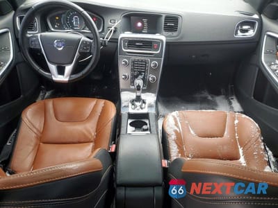 Zdjęcie 8 z 12 samochodu: 2016 VOLVO V60 PREMIER VIN:YV1612SK4G1310393 - miniatura