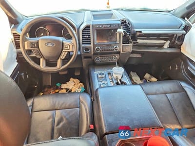 Zdjęcie 8 z 13 samochodu: 2019 FORD EXPEDITION XLT VIN:1FMJU1JT1KEA78330 - miniatura