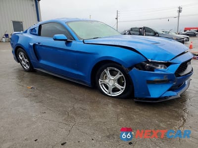 Czwarte zdjęcie samochodu z boku: 2020 FORD MUSTANG VIN:1FA6P8TH6L5129296 - miniatura