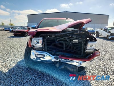 Piąte zdjęcie samochodu w środku: 2018 GMC SIERRA K1500 SLT VIN:1GTV2NEJ0JZ197179 - miniatura