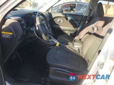 Zdjęcie 7 z 11 samochodu: 2016 KIA SOUL BASE VIN:KNDJN2A24G7271081 - miniatura