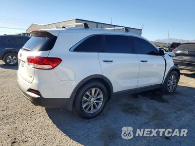Trzecie zdjęcie samochodu z tyłu: 2018 KIA SORENTO LX VIN:5XYPG4A31JG422977 - miniatura