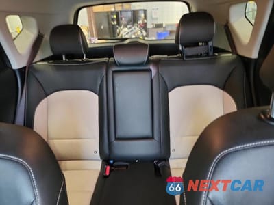 Zdjęcie 10 z 12 samochodu: 2024 KIA SOUL GT-LINE VIN:KNDJ53AU7R7241177 - miniatura