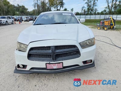 Piąte zdjęcie samochodu w środku: 2011 DODGE CHARGER VIN:2B3CL3CG9BH587068 - miniatura