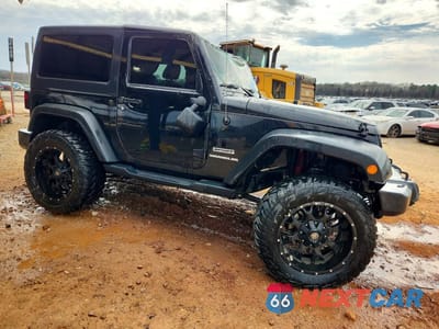 Czwarte zdjęcie samochodu z boku: 2013 JEEP WRANGLER SPORT VIN:1C4AJWAG7DL692018 - miniatura