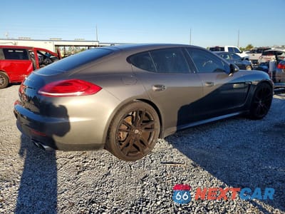 Trzecie zdjęcie samochodu z tyłu: 2016 PORSCHE PANAMERA 2 VIN:WP0AA2A70GL004289 - miniatura