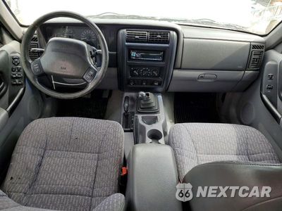 Zdjęcie 8 z 12 samochodu: 1998 JEEP CHEROKEE SPORT VIN:1J4FJ68S9WL236373 - miniatura