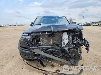Piąte zdjęcie samochodu w środku: 2025 RAM 1500 BIG HORN VIN:3C6SRFFPXS4501040 - miniatura