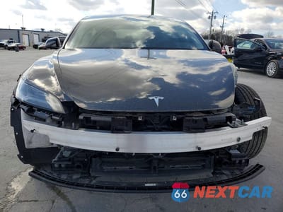 Piąte zdjęcie samochodu w środku: 2025 TESLA MODEL 3 VIN:5YJ3E1EB3SF911586 - miniatura