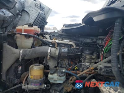 Zdjęcie 7 z 10 samochodu: 2018 FREIGHTLINER CASCADIA 125 SEMI TRUCK VIN:1FUJGLDR1JLHF2680 - miniatura
