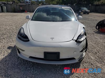 Piąte zdjęcie samochodu w środku: 2019 TESLA MODEL 3 VIN:5YJ3E1EB9KF481532 - miniatura