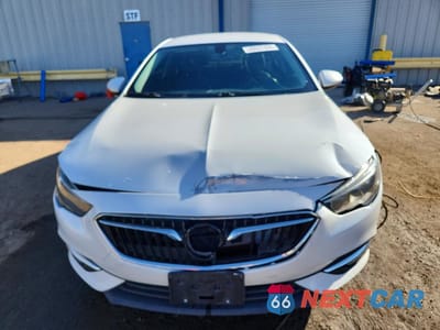 Piąte zdjęcie samochodu w środku: 2018 BUICK REGAL PREFERRED II VIN:W04GN6SX2J1067556 - miniatura