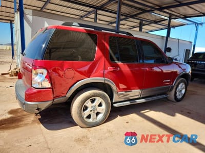 Trzecie zdjęcie samochodu z tyłu: 2005 FORD EXPLORER XLT VIN:1FMDU63K85UB88056 - miniatura