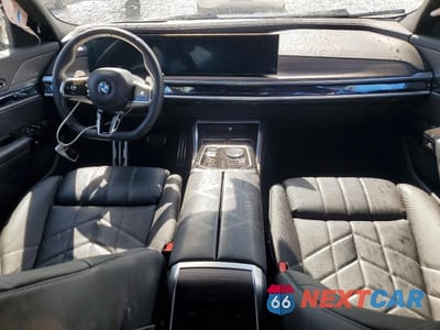 Zdjęcie 8 z 12 samochodu: 2024 BMW 760 XI VIN:WBA33EJ05RCR02944 - miniatura