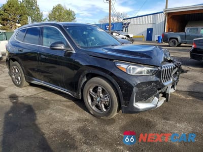 Czwarte zdjęcie samochodu z boku: 2025 BMW X1 XDRIVE28I VIN:WBX73EF01S5237860 - miniatura