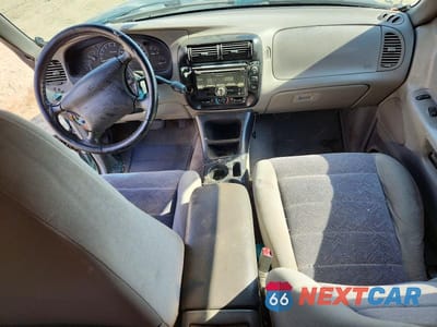 Zdjęcie 8 z 12 samochodu: 2000 FORD EXPLORER XLT VIN:1FMZU73E4YZA37339 - miniatura