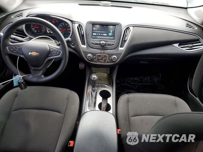 Zdjęcie 8 z 11 samochodu: 2017 CHEVROLET MALIBU LS VIN:1G1ZC5ST9HF115152 - miniatura