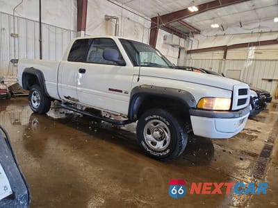 Czwarte zdjęcie samochodu z boku: 1998 DODGE RAM 1500 VIN:1B7HF13ZXWJ129223 - miniatura