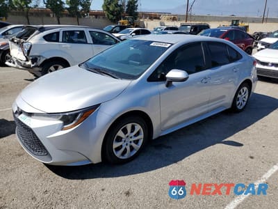 2021 TOYOTA COROLLA LE 5YFEPMAE4MP207201 - główne zdjęcie licytacji z USA - miniatura