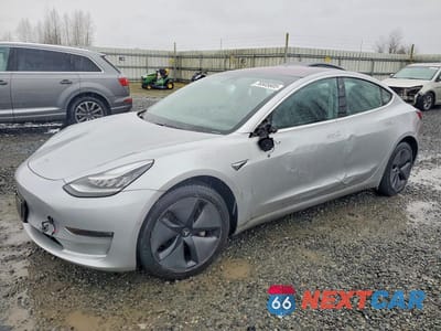 2018 TESLA MODEL 3 5YJ3E1EB1JF104465 - główne zdjęcie licytacji z USA - miniatura