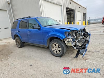 Czwarte zdjęcie samochodu z boku: 2010 FORD EXPLORER XLT VIN:1FMEU7DE6AUA63022 - miniatura