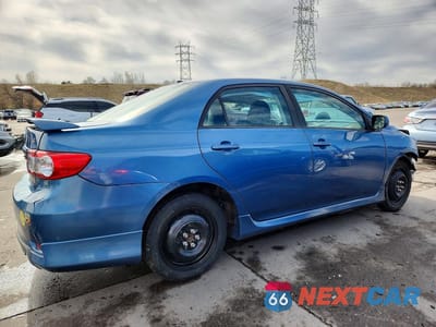 Trzecie zdjęcie samochodu z tyłu: 2013 TOYOTA COROLLA S VIN:5YFBU4EE0DP094949 - miniatura