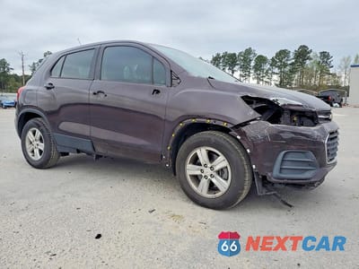 Czwarte zdjęcie samochodu z boku: 2020 CHEVROLET TRAX LS VIN:KL7CJKSB8LB340796 - miniatura