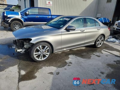 2019 MERCEDES-BENZ C 300 55SWF8DB4KU289342 - główne zdjęcie licytacji z USA - miniatura