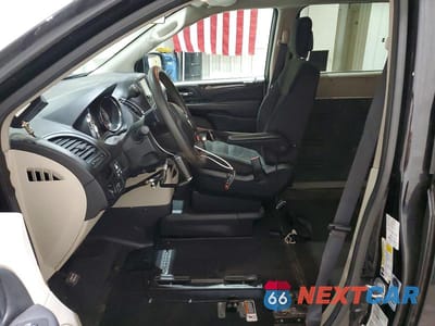 Zdjęcie 7 z 13 samochodu: 2018 DODGE GRAND CARAVAN SE VIN:2C7WDGBG4JR143397 - miniatura