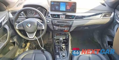 Zdjęcie 8 z 12 samochodu: 2016 BMW X1 XDRIVE28I VIN:WBXHT3C35G5E49095 - miniatura