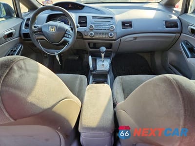 Zdjęcie 8 z 11 samochodu: 2006 HONDA CIVIC LX VIN:2HGFA165X6H523497 - miniatura