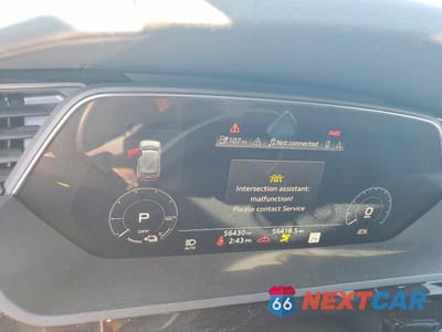 Zdjęcie 9 z 12 samochodu: 2019 AUDI E-TRON PRESTIGE VIN:WA1VABGE1KB013289 - miniatura