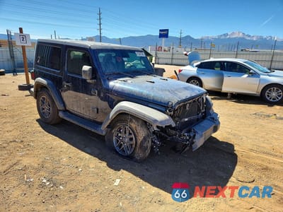 Czwarte zdjęcie samochodu z boku: 2025 JEEP WRANGLER SPORT VIN:1C4PJXAN5SW511671 - miniatura