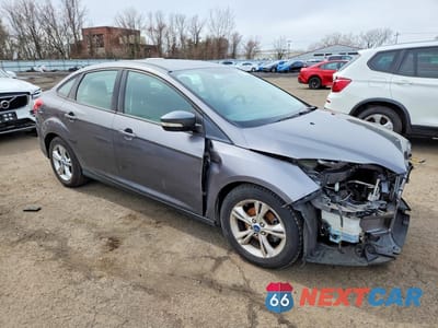Czwarte zdjęcie samochodu z boku: 2013 FORD FOCUS SE VIN:1FADP3F23DL203031 - miniatura